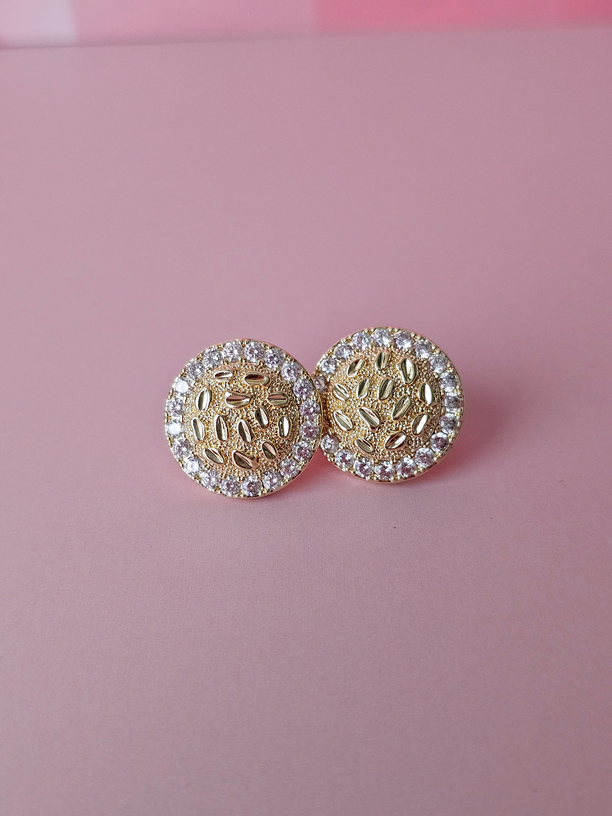 18K Gold Filled 2cm Pavé Halo Round Textured Stud Earrings - Hypoallergenic